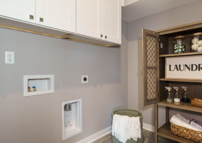 Urban Place by Urban Building Solutions laundry room