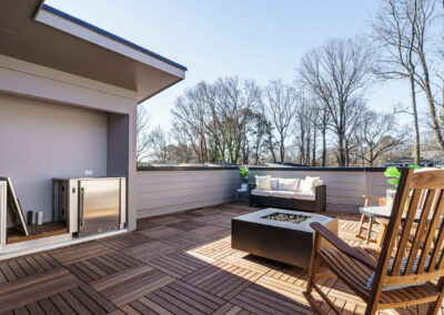 Urban Place by Urban Building Solutions rooftop veranda