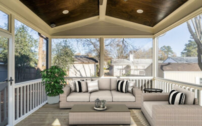 Screened-In and Cozy: Staying Warm In Outdoor Spaces